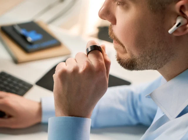 Wizpr Smart Ring 2.jpg